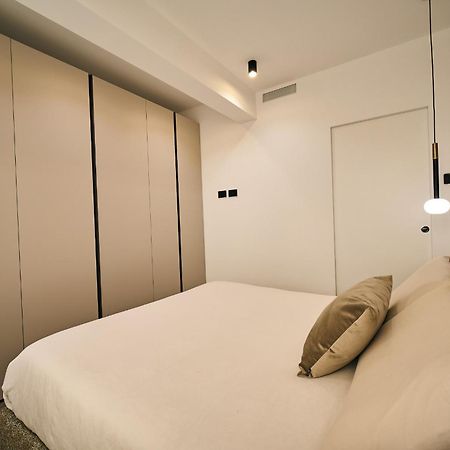 Picasso Golden House Next To Duomo Apartment Milan Luaran gambar
